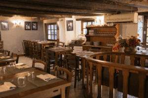 Al Vecio Cantonの内観