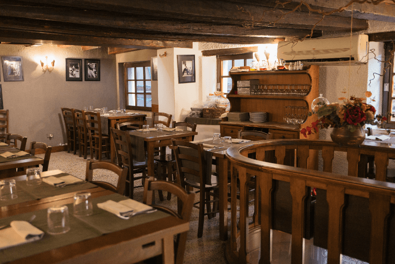 Al Vecio Cantonの内観