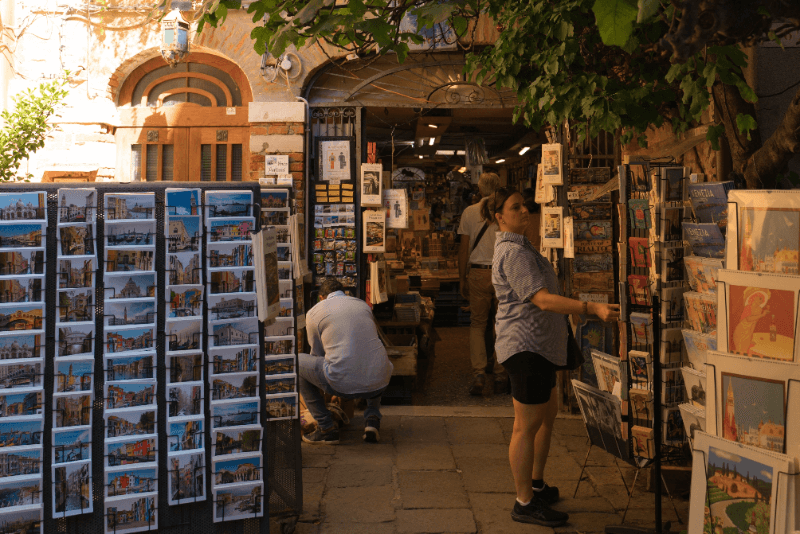 Libreria Acqua Altaの外観