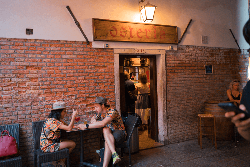 Osteria 6014の外観